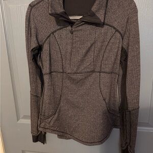 Lululemon thick Gray Long-Sleeve Athletic Top